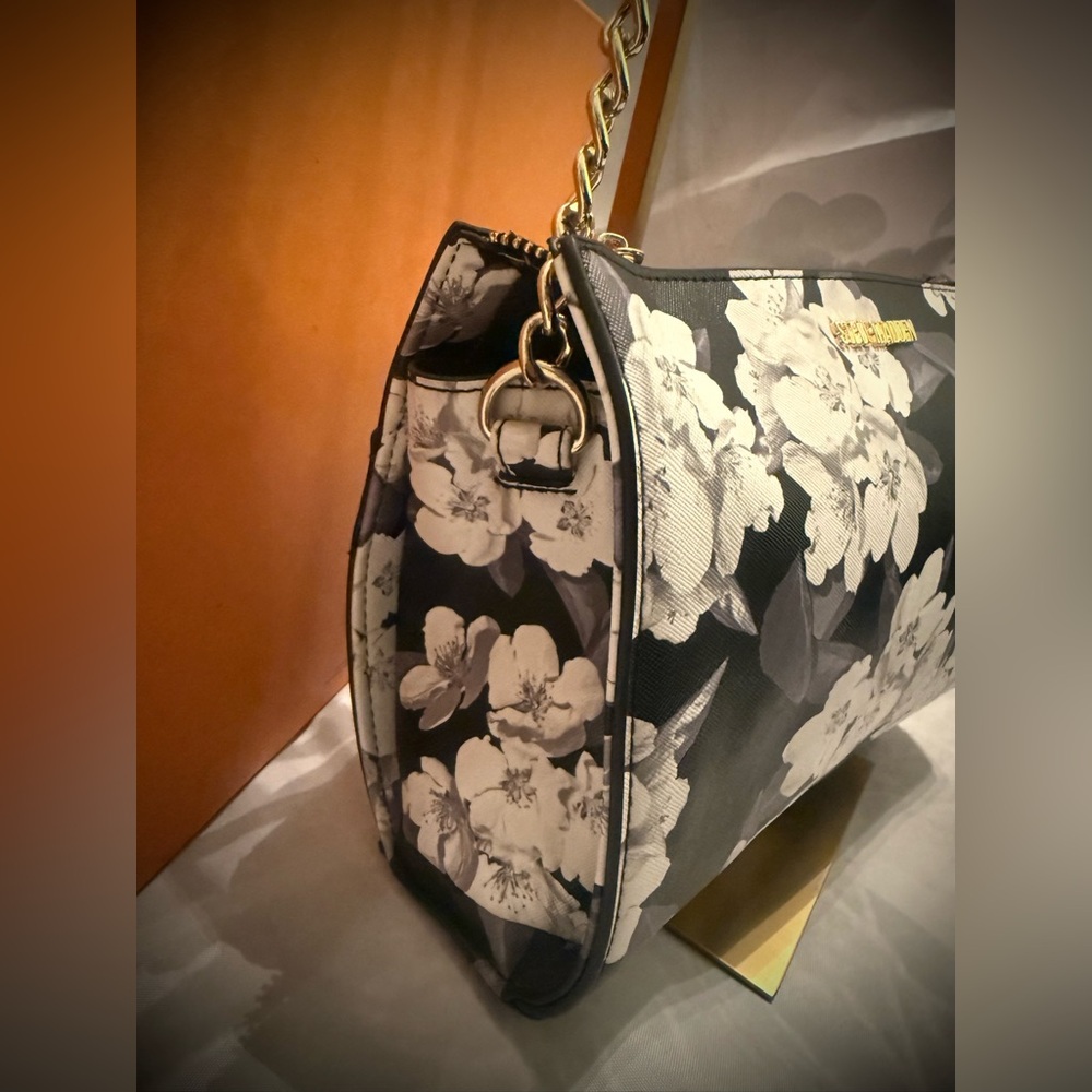 ✨ STEVE MADDEN | Moody Floral Chain Shoulder Bag (NWOT) - Picture 6 of 13